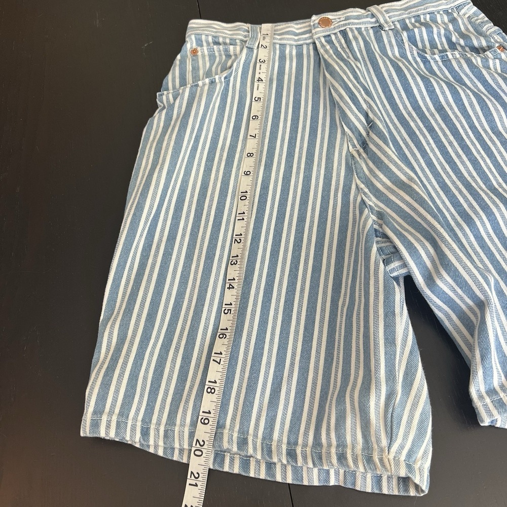 Vintage 90s High Waisted Mom Shorts 12 Backroad Blues Blue White Railroad Stripe - Picture 9 of 11